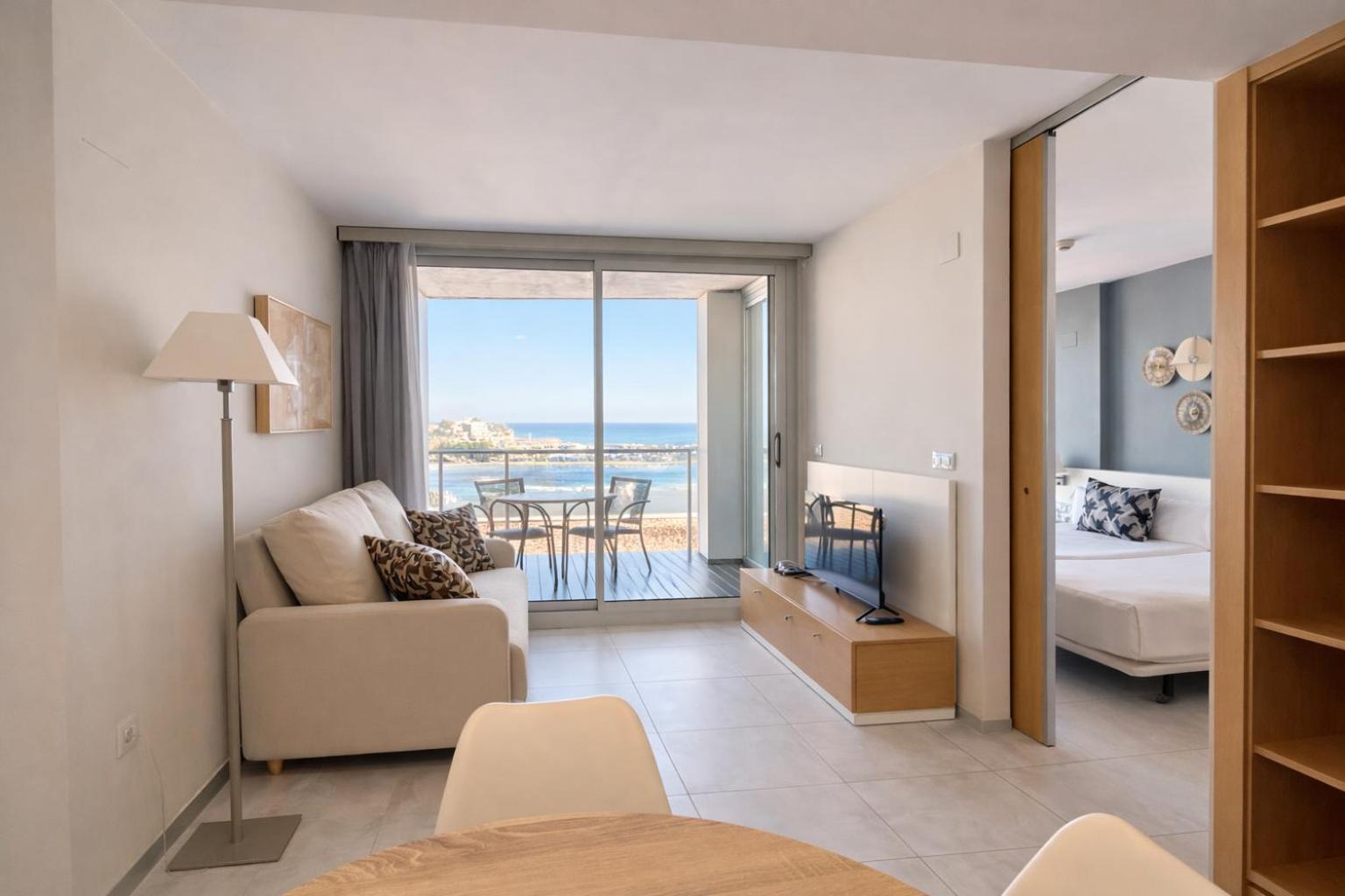 Estudio con vistas al mar